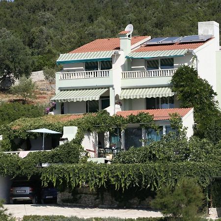 Apartments Tonka Vinisce Exterior foto